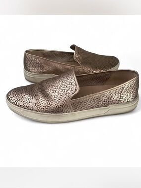 VIA SPIGA GIANNA GOLD METALLIC PERFORATED SLIP ON SNEAKERS SIZE 9.5